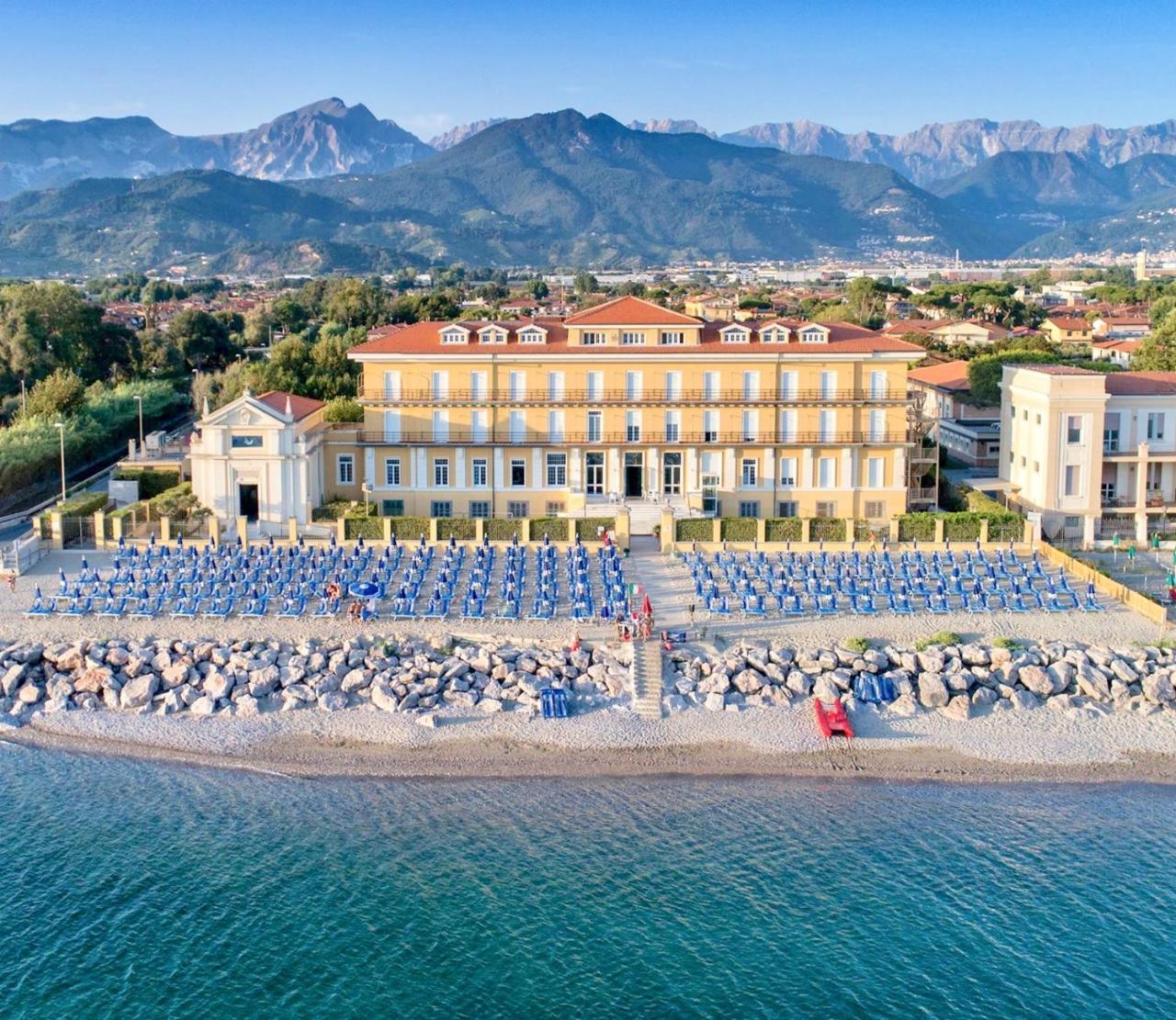 Casa F.A.C.I Hotel Marina di Massa Exterior foto
